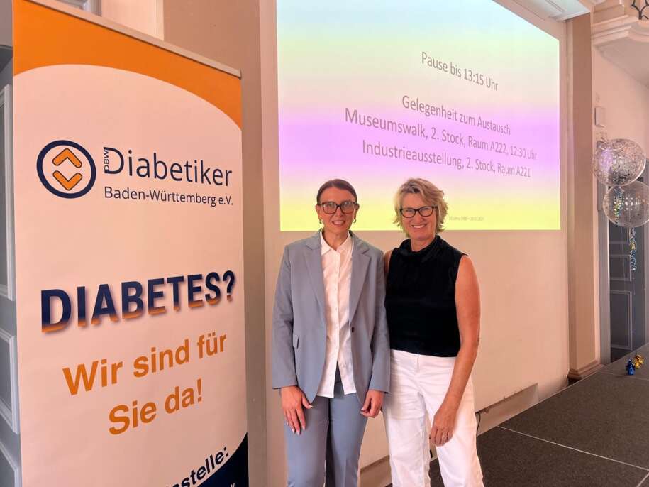 Helene Klein (li.), Vorstandsvorsitzende des DBW, freute sich über das Grußwort der LAV-Patientenbeauftragten Friederike Habighorst-Klemm.